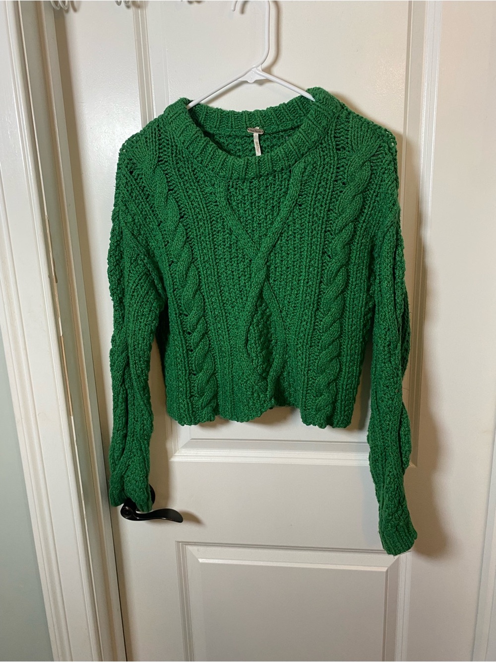 Free People Kelly Green Cable Knit Cropped Sweater